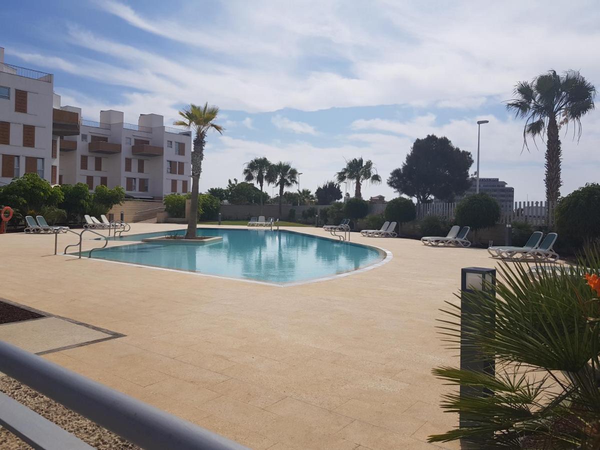 Residencial Los Martines 厄尔梅达诺 外观 照片